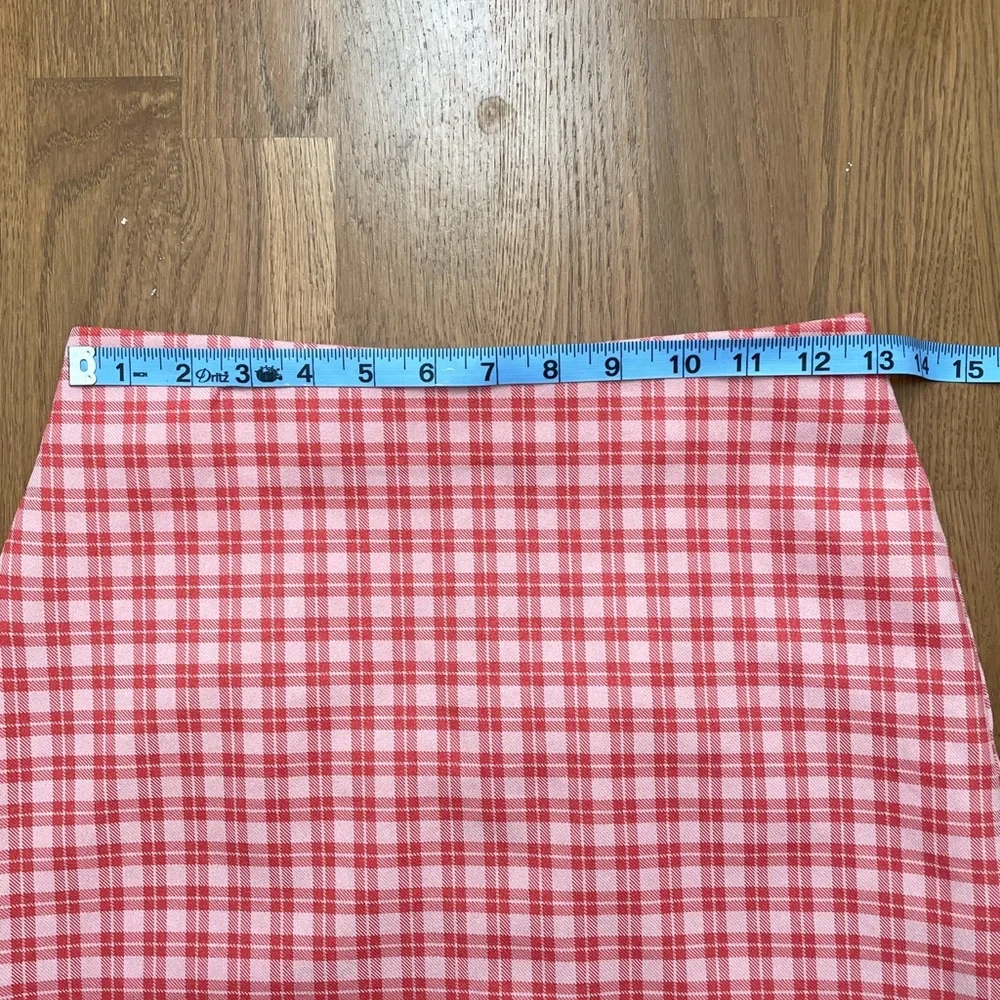 urban outfitters pink and red plaid mini skirt in size xs - Picture 3 of 5